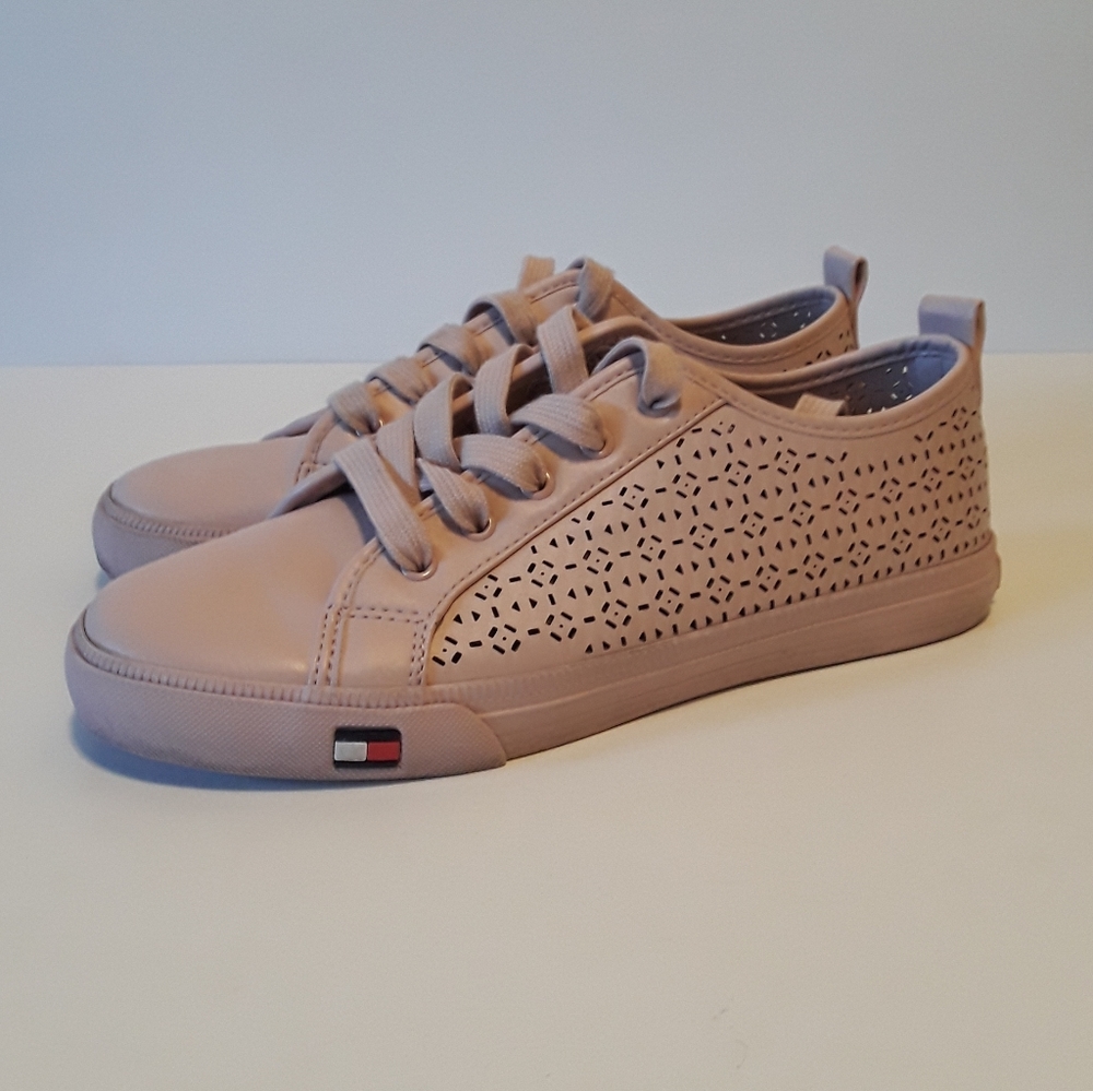 Tommy Hilfiger Women's Pink Shoes Size 8